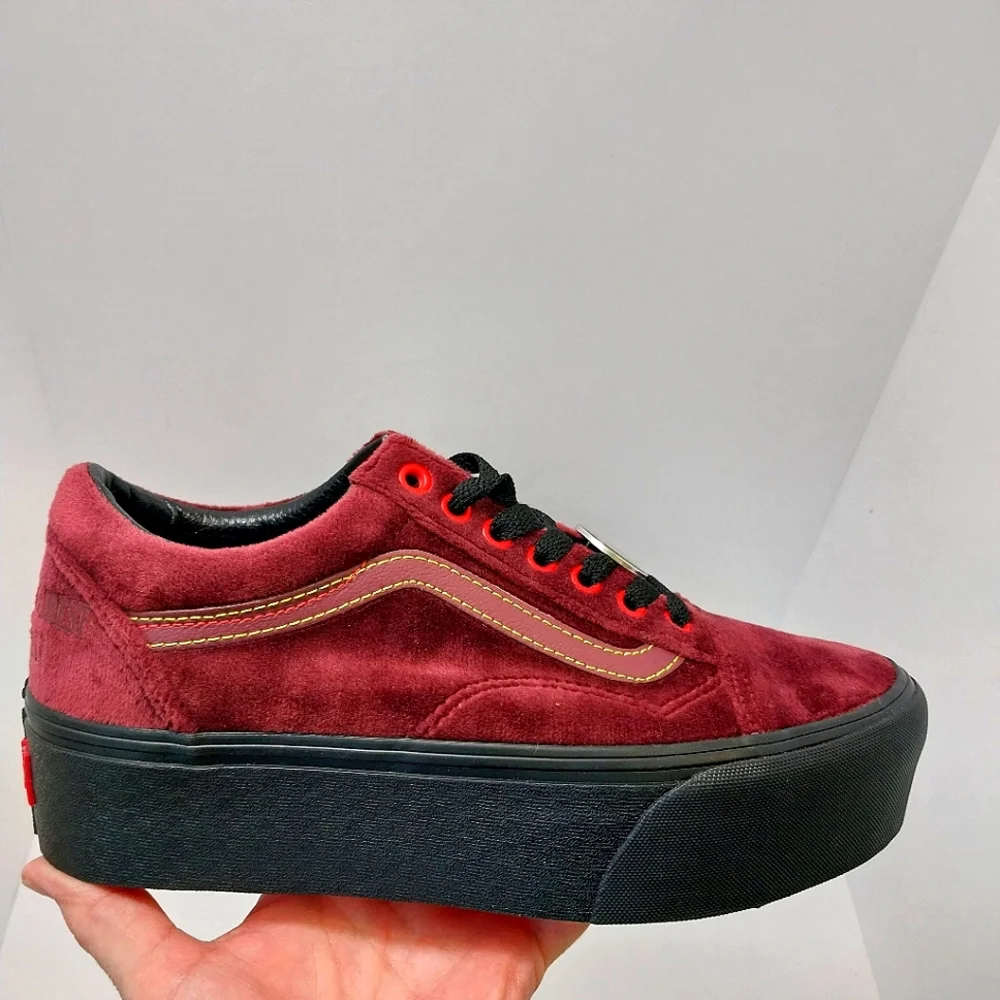 Vans Disney‎ x Old Skool Stackform Poison Apple, Limited Edition, NWT, Size 8